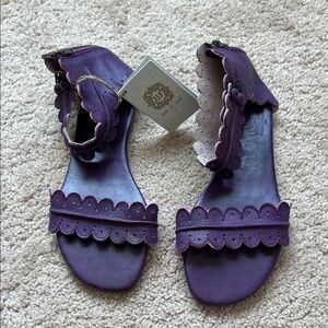 NWT Bali ELF Midsummer Scalloped Flat Leather Sandals